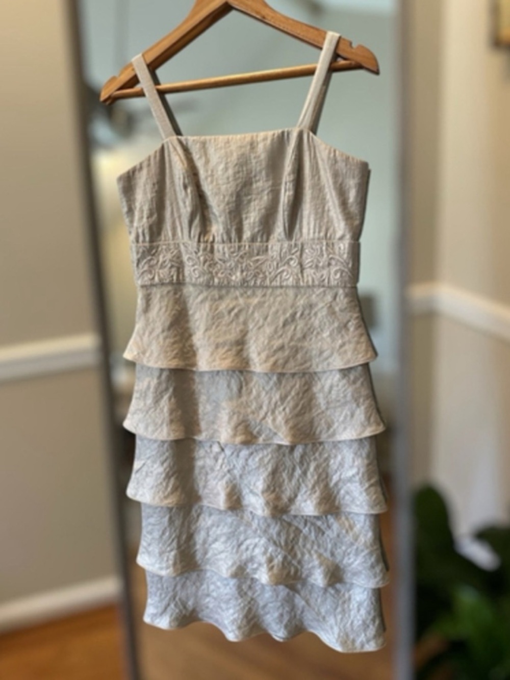 R&M Richards Beige Tiered Dress Size 8